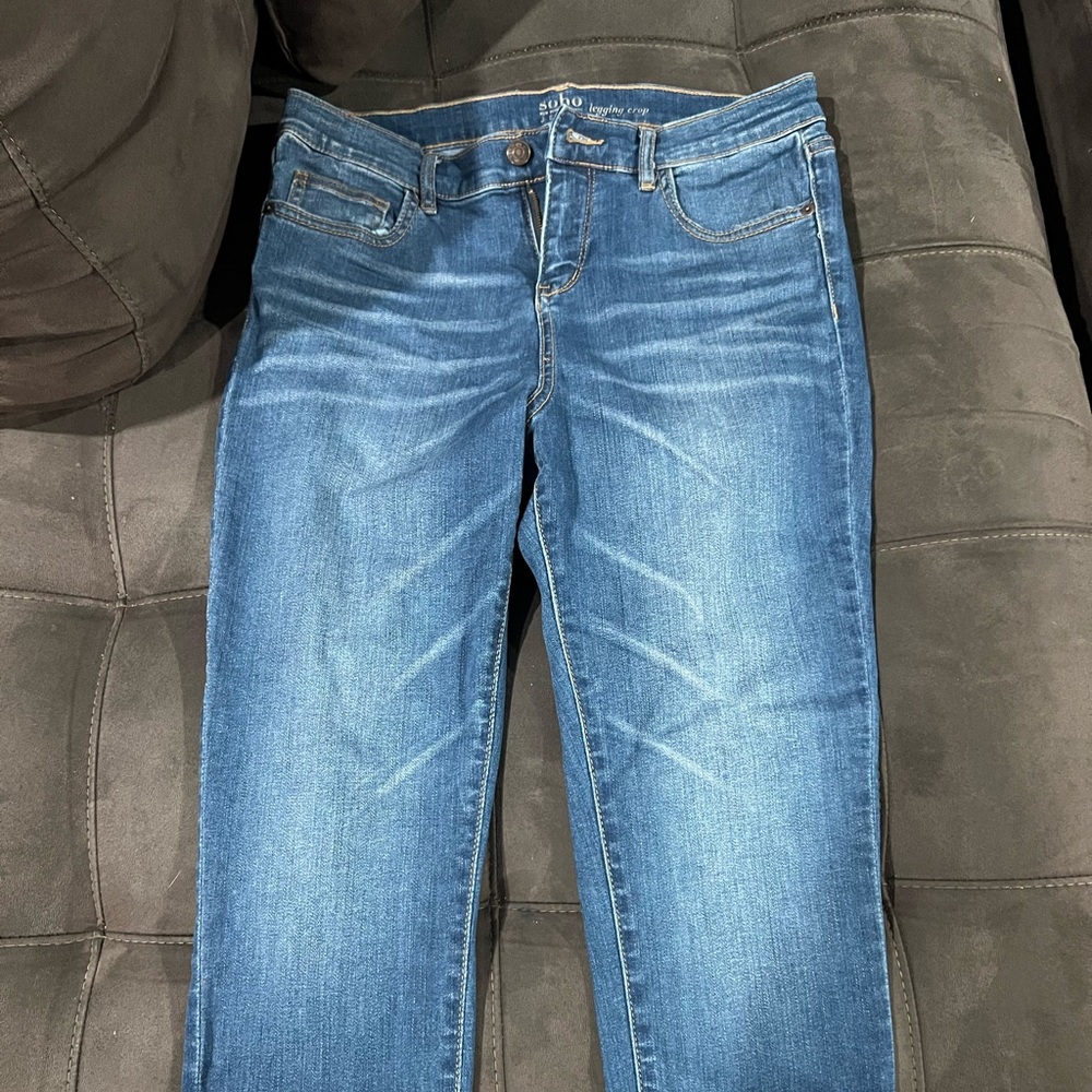 Women’s New York and Company soho legging crop jeans- size 10.
